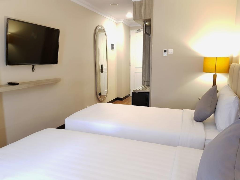 El Hotel Yogyakarta Malioboro מראה חיצוני תמונה